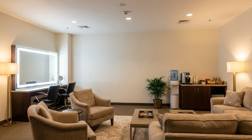 Conference Green Room